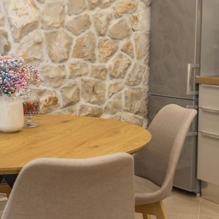 Apartment Zastupac 8761A ฮวาร์ ภายนอก รูปภาพ